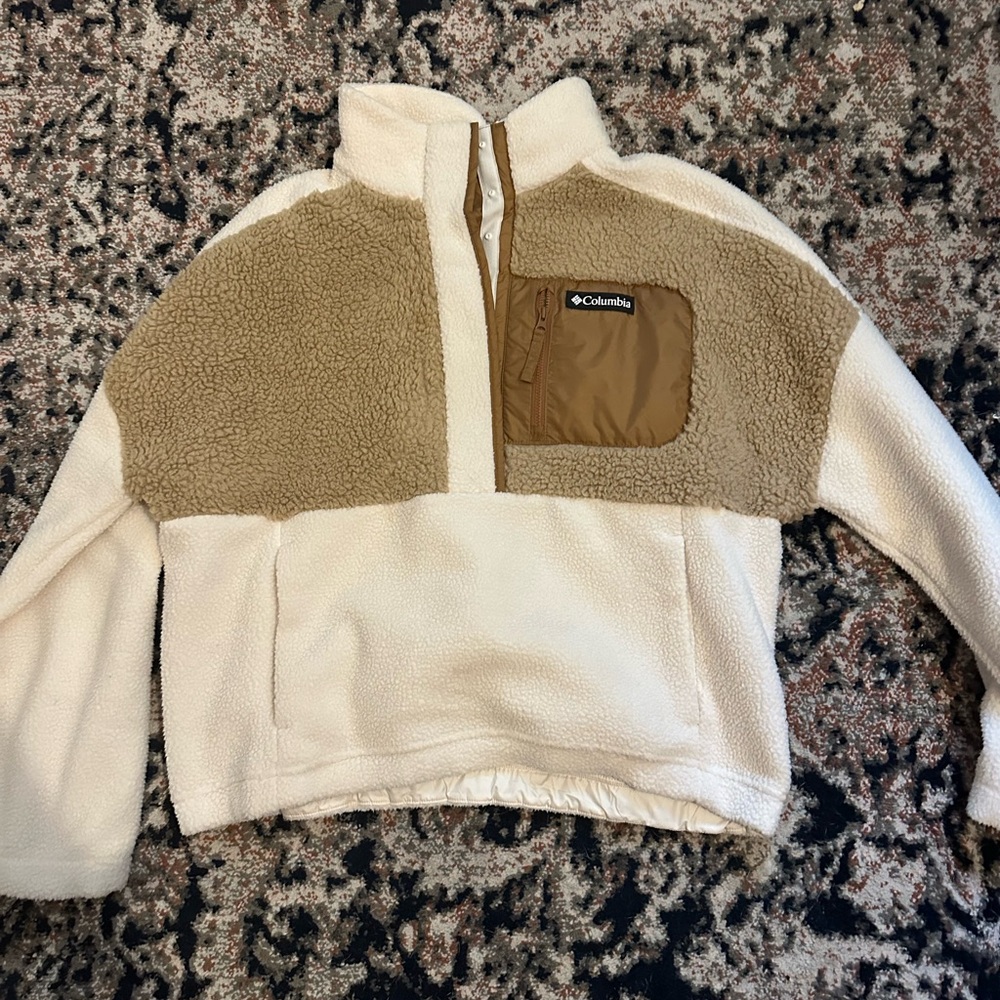 Columbia Beige and Off-White Fleece Jacket